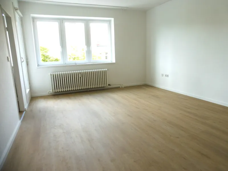 Helle und geräumige 1 Zimmerwohnung in Spandau! — photo 1